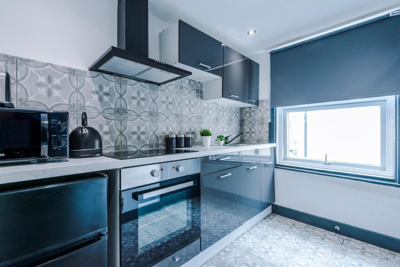 Empire Blackpool Apartments - George St ภายนอก รูปภาพ